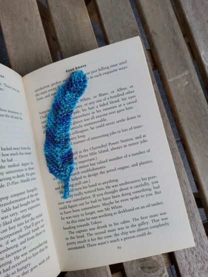 Feather bookmark - aqua - Image 2