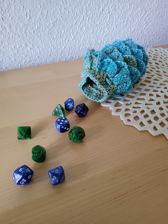 Dragon egg dice bag - beach colours