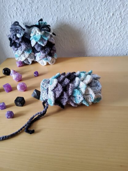 Dragon egg dice bag - grey and teal - Image 4