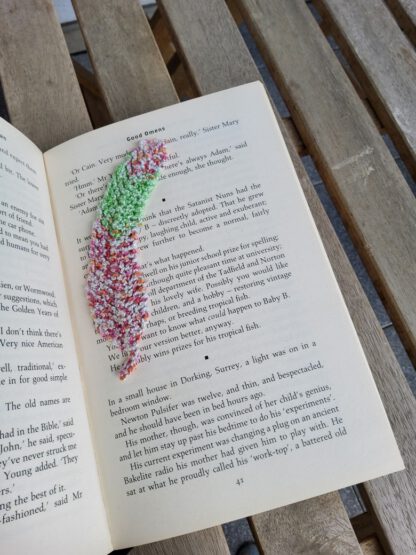 Feather bookmark - pink and green - Image 2