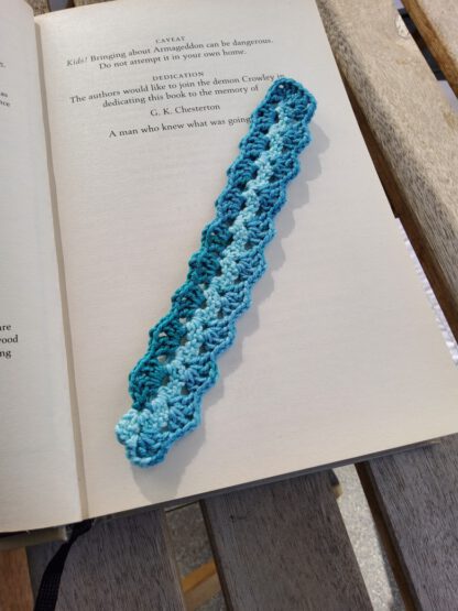 crochet ribbon bookmark - shades of green - Image 7