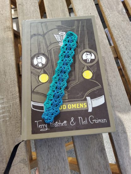 crochet ribbon bookmark - shades of green - Image 11