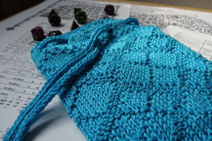 PDF knitting pattern - Pocket full of Dice pouch