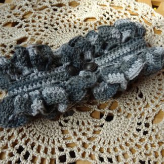 PDF crochet pattern - Mademoiselle Gonin ruffled collar