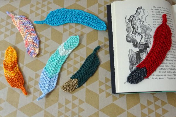 PDF knitting pattern - Feather bookmark