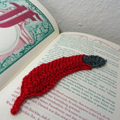 PDF knitting pattern - Feather bookmark - Image 4