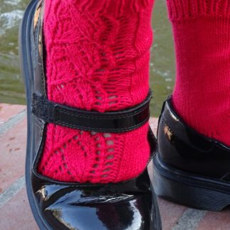 PDF knitting pattern - Breathing Fire socks