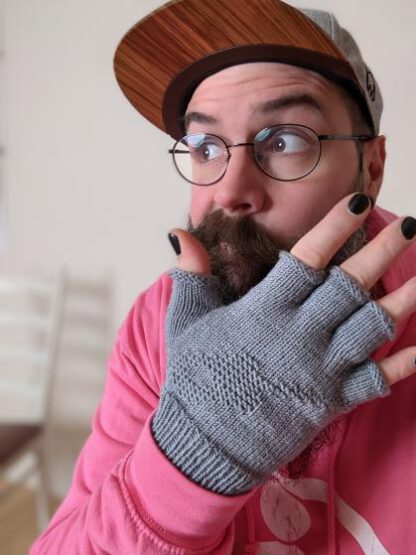 PDF knitting pattern - Guitarist gloves