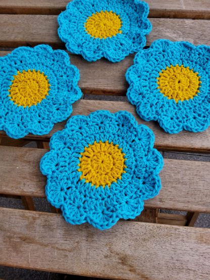Flower coasters teal - set of 4