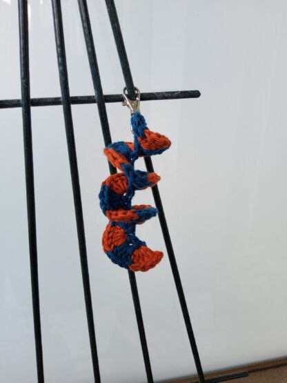 Spiral fidget keychain - two colours - Image 3