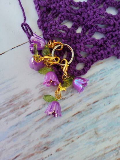 Bellflower stitch markers for crochet, set of 5 - Image 2