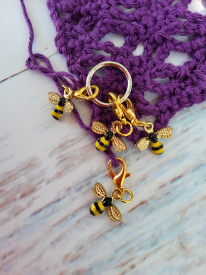 Bee stitch markers for crochet, set of 4 - Image 3