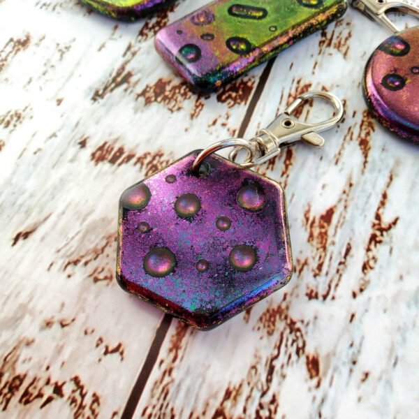 Waterdrop effect resin keychain - Image 5