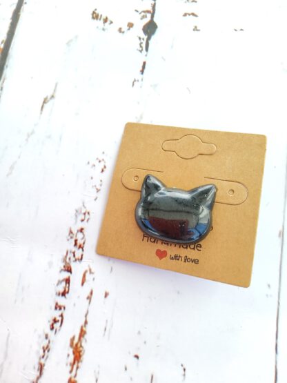 Black cat pin