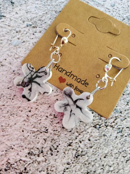 Flower dangle earrings - Image 3