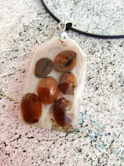Coffee Lover resin pendant necklace - Image 4