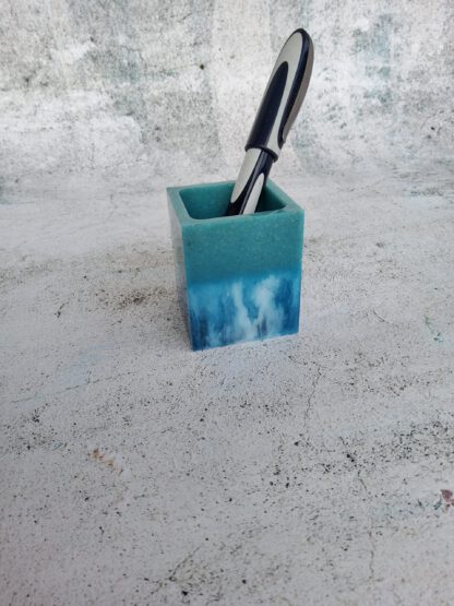 Blue pen holder - Image 4