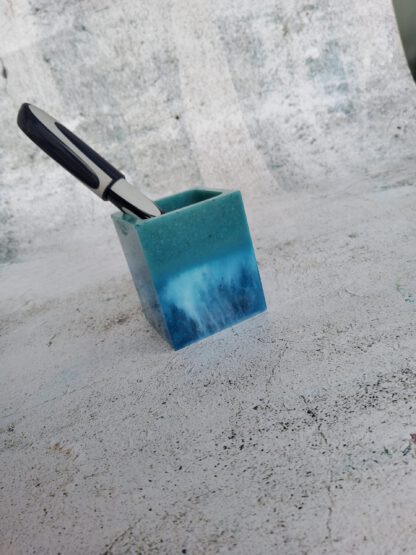 Blue pen holder - Image 2