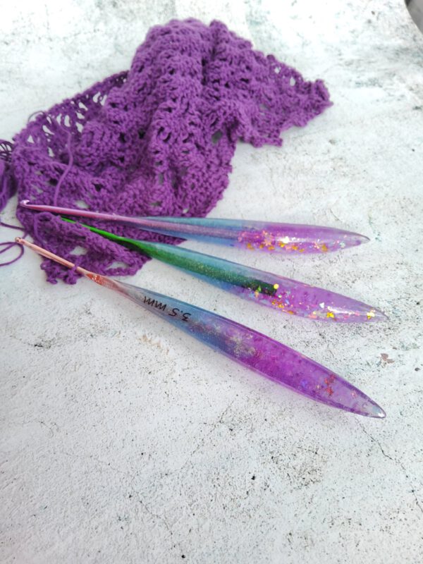 Mermaid crochet hooks with resin handle - Image 6