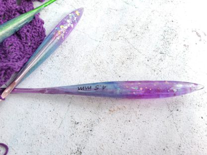 Mermaid crochet hooks with resin handle - Image 5