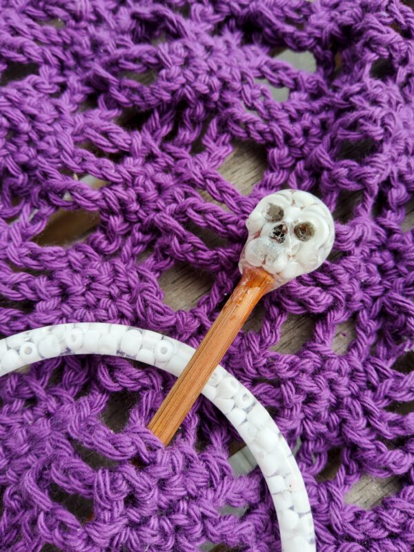 White Skull shawl pin - Image 2