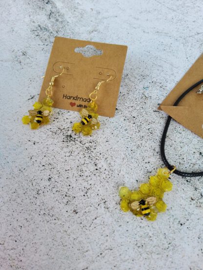 Honeycomb earrings and necklace