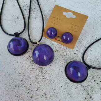 Purple cabochon earrings and necklace
